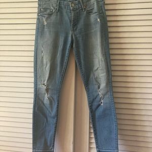 Mother Jeans Undone Hem Looker Crop in Cliffhanger